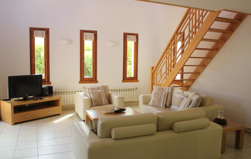 Almaverde Village & Spa Resort Бургау Екстериор снимка