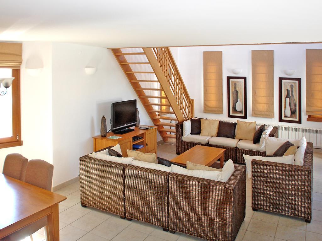 Almaverde Village & Spa Resort Бургау Екстериор снимка