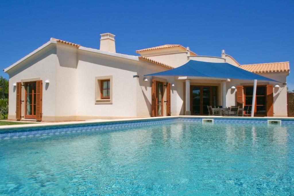Almaverde Village & Spa Resort Бургау Екстериор снимка